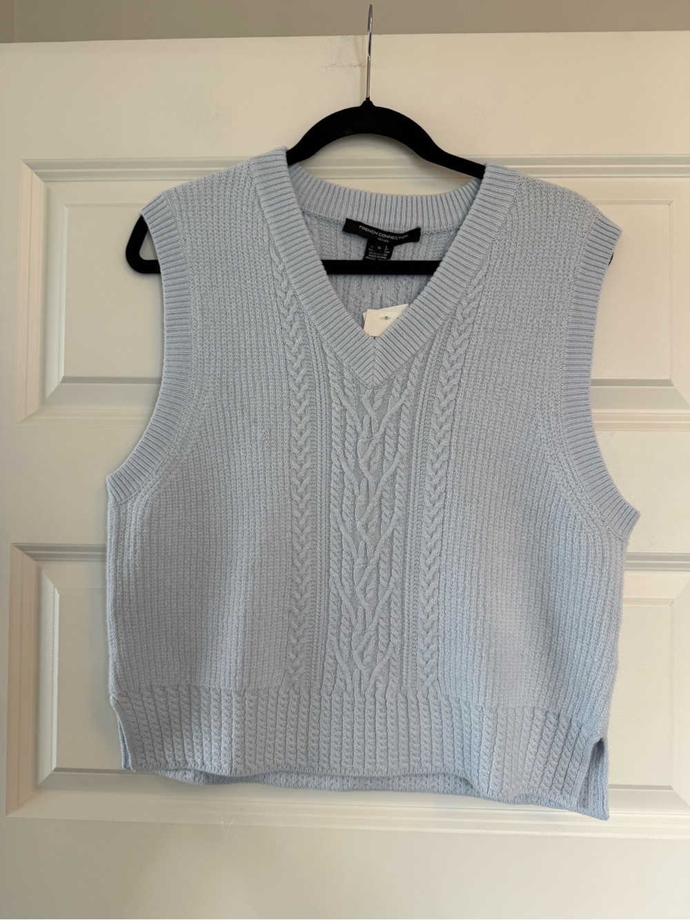 NWT French Connection V-Neck Sleeveless Sweater